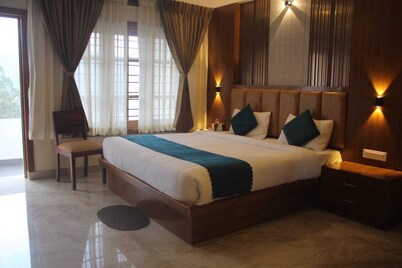 Grandis inn by avkanz 

luxury suite rooms in the hill top of ooty