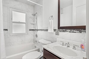 Handtücher, Toilettenpapier