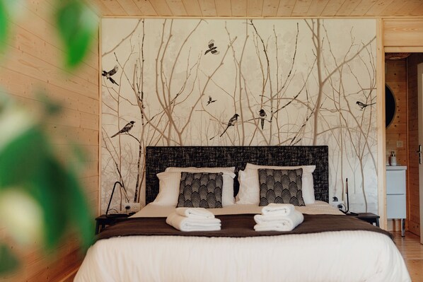 1 bedroom, free WiFi, bed sheets