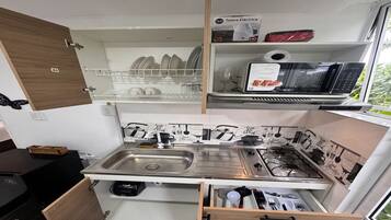 Microondas y parrilla de estufa