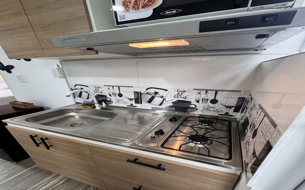 Micro-ondes, plaque de cuisson