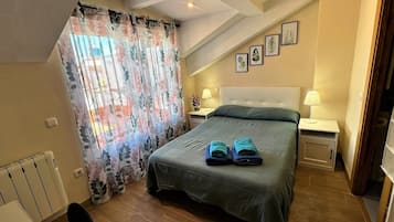 Iron/ironing board, free WiFi