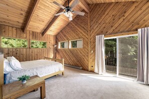 3 slaapkamers, een bureau, wifi, beddengoed
