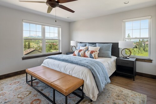 Aspen View Chalet 5 Bedroom Home