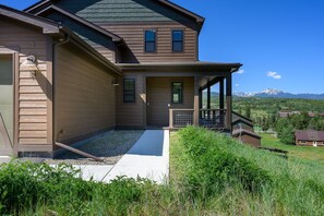 Talo, 5 makuuhuonetta | Ulkopuoli