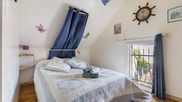 1 quarto, ferros/tábuas de passar roupa, Wi-Fi, roupa de cama