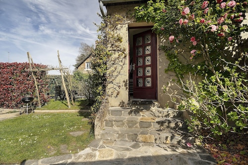 Maison Kaoz Korriganez – Charming Holiday Home in La Boussac near Mont Saint-Michel
