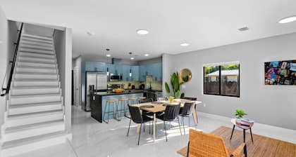 Miami Townhouse Near to Airport