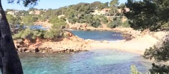 Relaxation and escape on the Côte d'Azur
