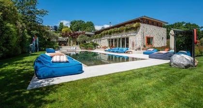 The Magic Genève - Luxury Suite with Spa and Pool