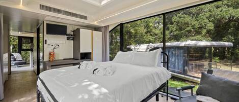 1 habitación, escritorio, wifi gratis y ropa de cama