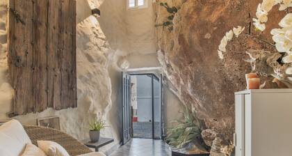 Apartment 'Alvarado Loft' with Mountain View, Wi-Fi and Air Conditioning