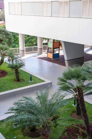 Property grounds - Elsa's Place, Elsa's Place . (Funchal)