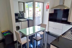 Fridge, microwave, cookware/dishes/utensils