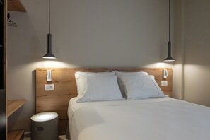 Suite Deluxe | Escritorio, espacio para trabajar con un portátil, cortinas opacas