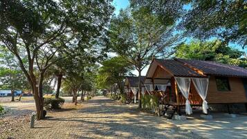 Bungalow, Balcony, Garden View | Free WiFi