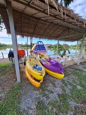 Boating - Ing Nam Tha Jin (Si Prachan)