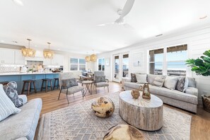 Älytelevisio, videopelejä, kirjoja