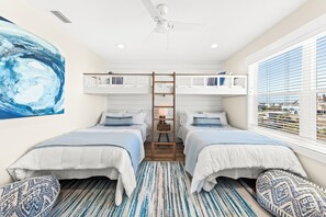 6 camere, ferro/asse da stiro, culla da viaggio, Wi-Fi gratuito