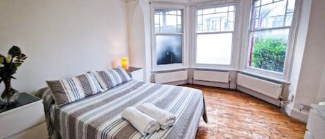 1 bedroom, free WiFi, bed sheets