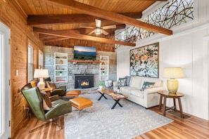 Smart TV, fireplace, video games