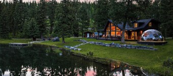Lux Riverfront Cabin w/ Hot Tub