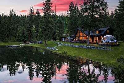 Lux Riverfront Cabin w/ Hot Tub