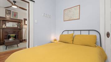 2 bedrooms, desk, iron/ironing board, free WiFi