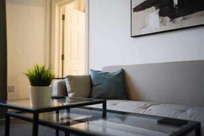 Televisie en een open haard