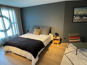 Bügeleisen/Bügelbrett, WLAN, Bettwäsche