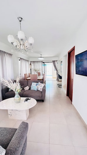 Villa, 3 Bedrooms, Smoking, Private Pool | Living area