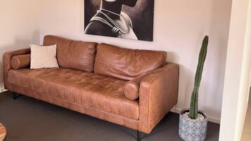 Rumah, 4 kamar tidur, Boleh Merokok, balkon | Area keluarga | Buku