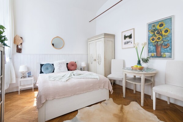 1 chambre, fer et planche à repasser, Wi-Fi, draps fournis