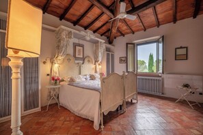 6 Schlafzimmer, Bügeleisen/Bügelbrett, kostenloses WLAN, Bettwäsche