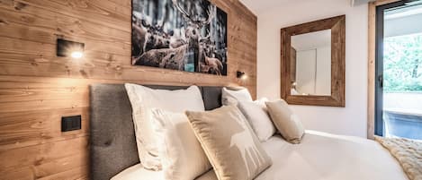 1 bedroom, iron/ironing board, Internet, bed sheets