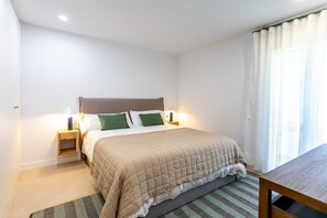 3 bedrooms, iron/ironing board, Internet, bed sheets - Onada - Modern duplex in Calella de Palafrugell (Costa Brava)