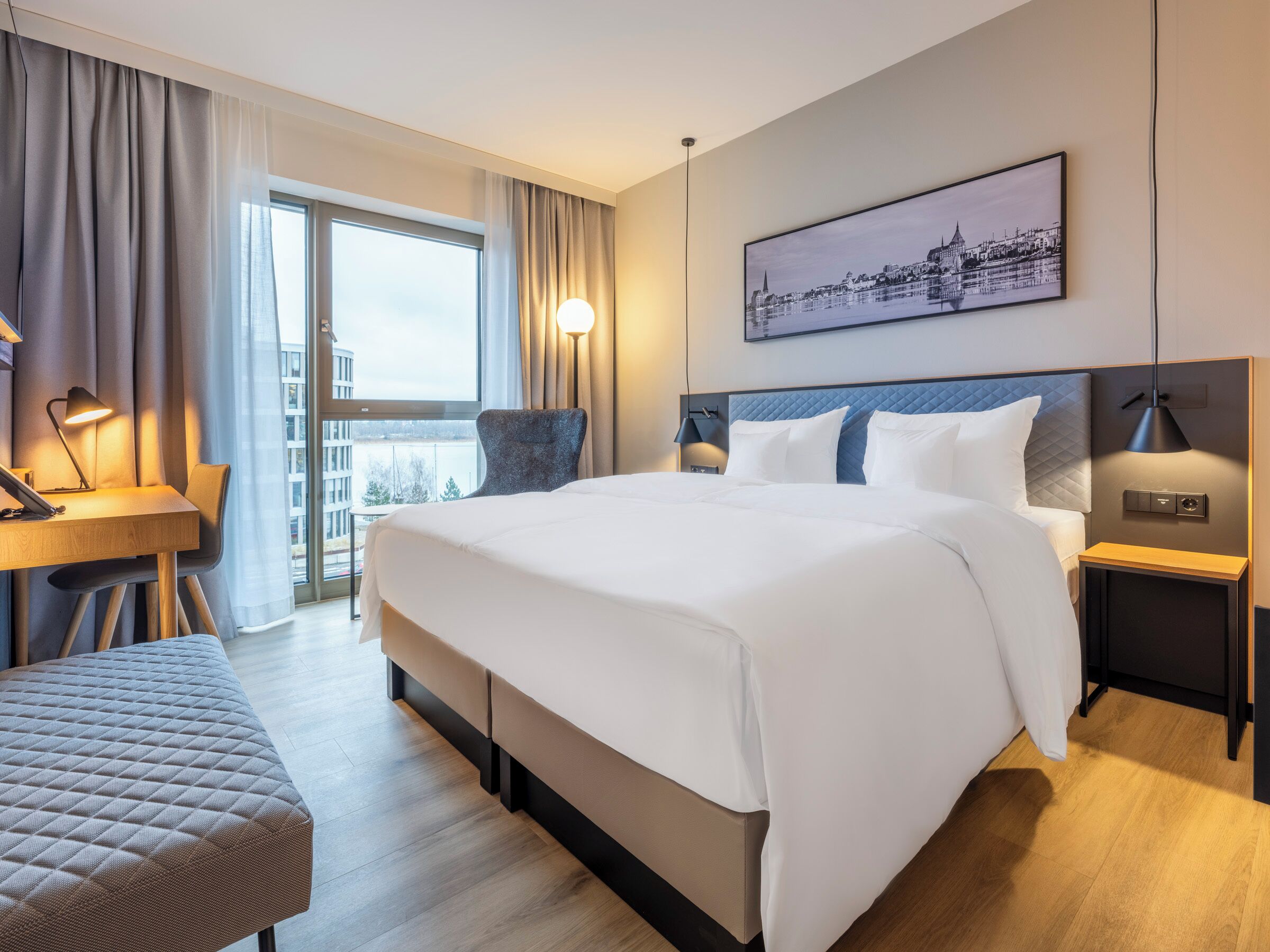 Standard Double Room, Harbour View | Hypo-allergenic bedding, down duvets, minibar, in-room safe