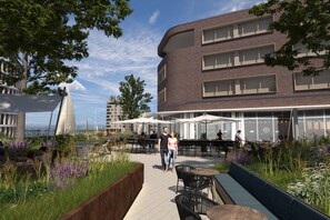 Sundeck - ScanHotels Stadthafen (Rostock)