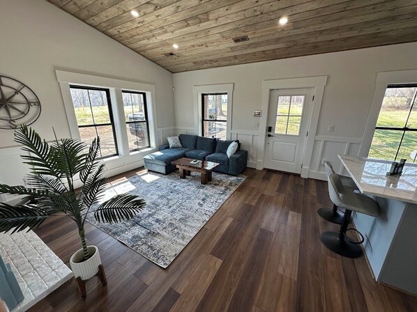 Smart TV, fireplace - Charming 1-bedroom house with WiFi and AC in Cowpens (Cowpens)