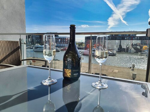 Ferienwohnung Ankerplatz - Für 4 Personen mit Hafenblick und privater Wallbox