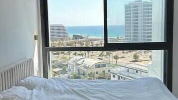 4 bedrooms, WiFi, bed sheets