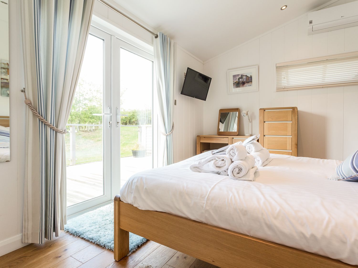 3 bedrooms, individually decorated, individually furnished, free WiFi