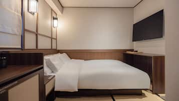 Basic Double Room | Desk, laptop workspace, free WiFi