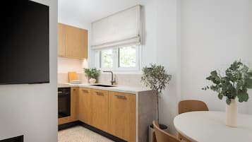 Superior Apartment, 2 Bedrooms | Private kitchen | Full-size fridge, microwave, oven, stovetop