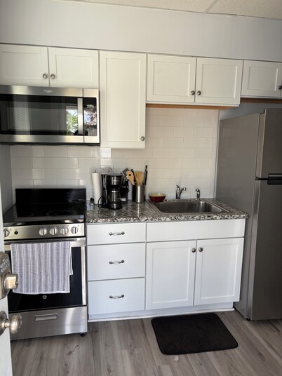 Charming 3BR Near OSU & Downtown Columbus Fast WiFi & AC