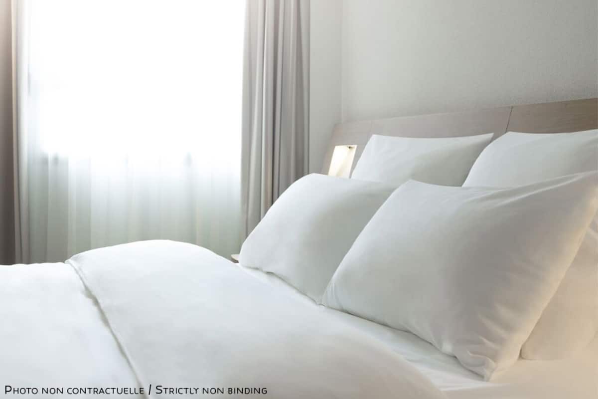 Cortinas blackout y sistema de insonorización
