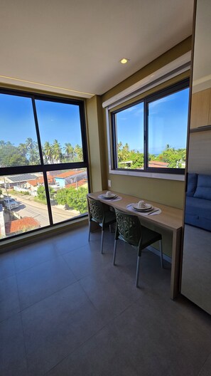 Comfort Apartment, City View | Living area