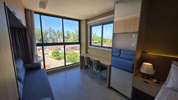 Comfort Apartment, City View | Living area