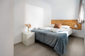 2 Schlafzimmer, Bügeleisen/Bügelbrett, kostenloses WLAN, Bettwäsche