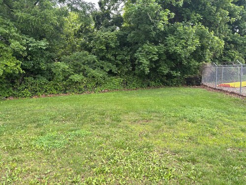 Charming 2-bedroom barndominimum very large garage WiFi, AC in serene Clinton